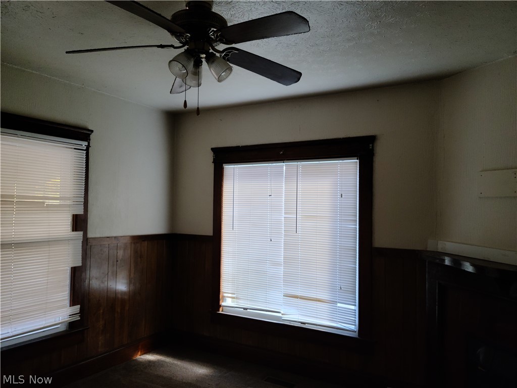 City/Akron - Residential Lease
