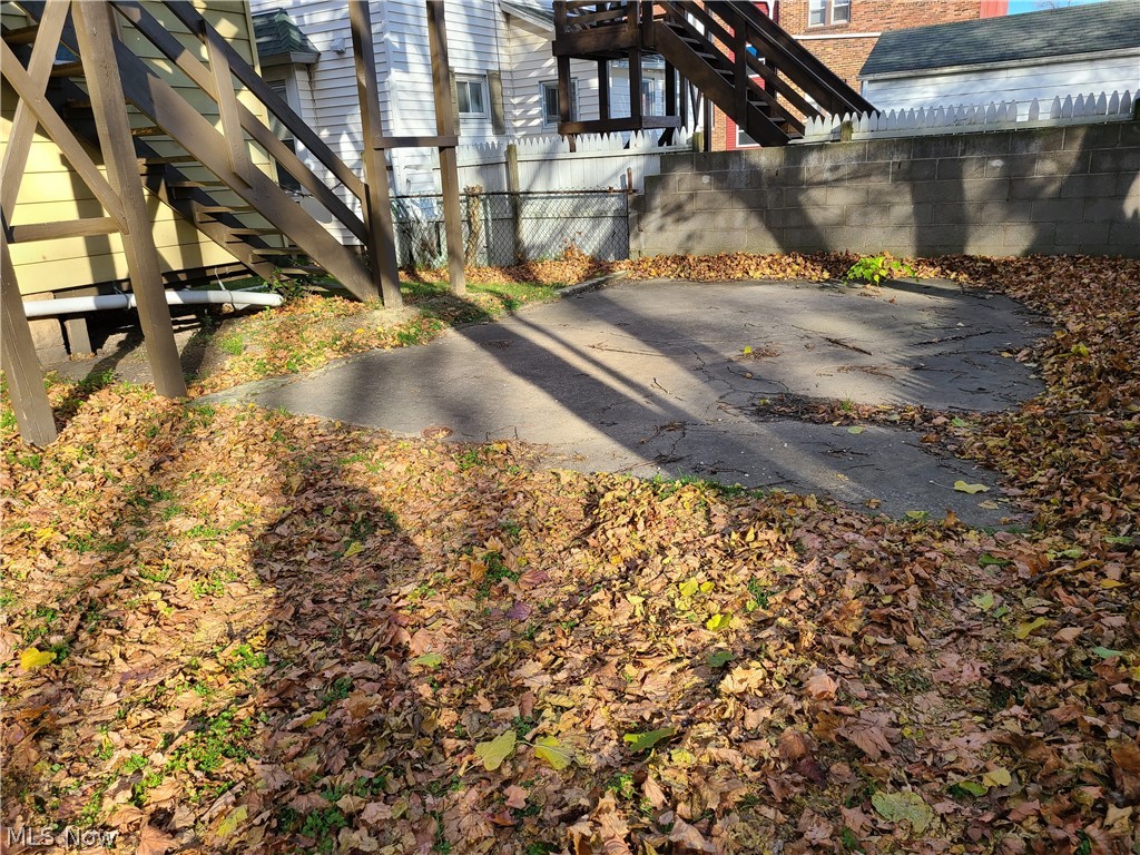 City/Akron - Residential Lease