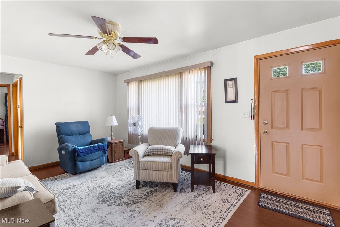 Photo 8 of 29 of 666 N Schenley Avenue house