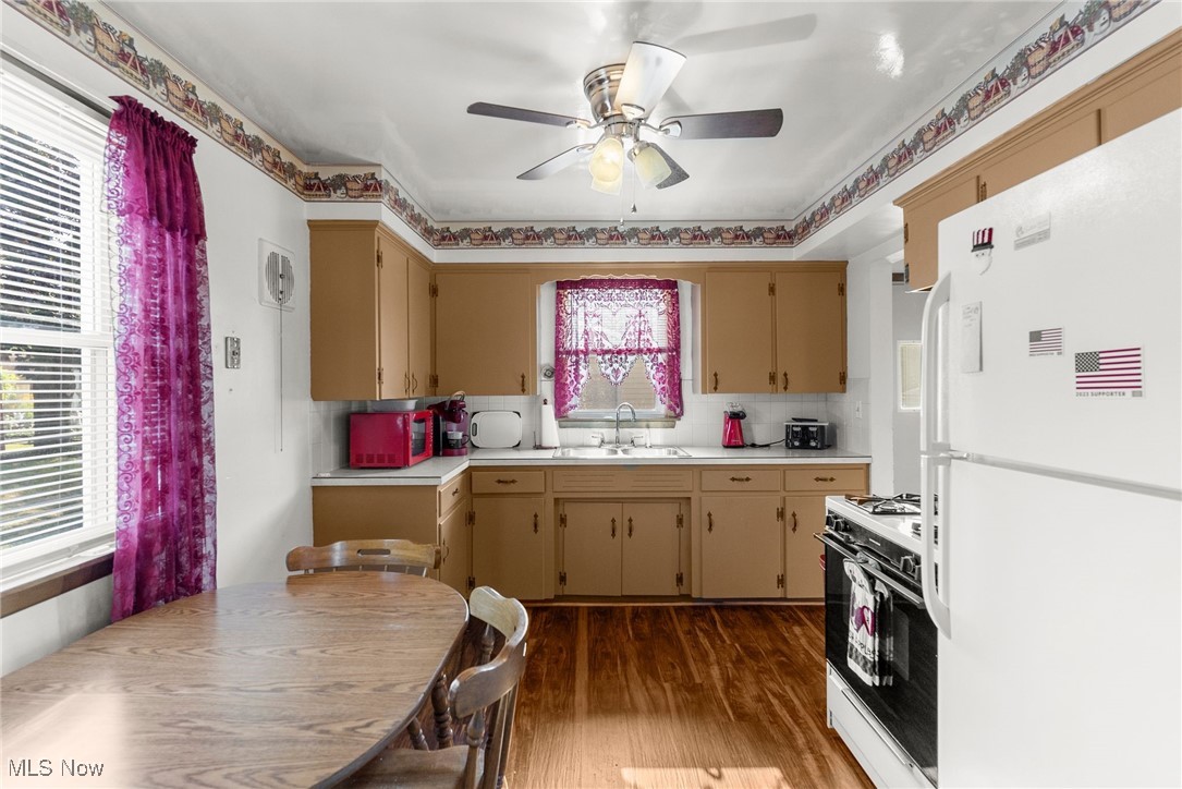 Photo 12 of 29 of 666 N Schenley Avenue house