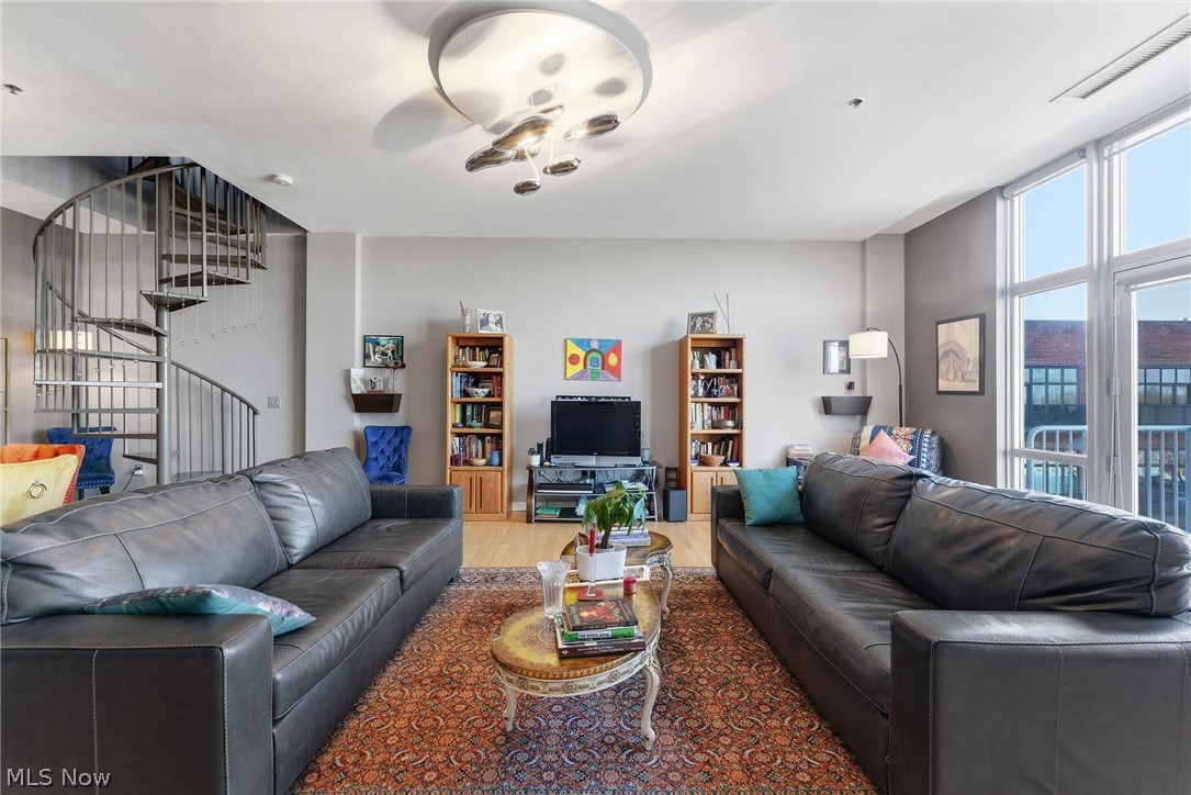 1951 W 26th Street 514