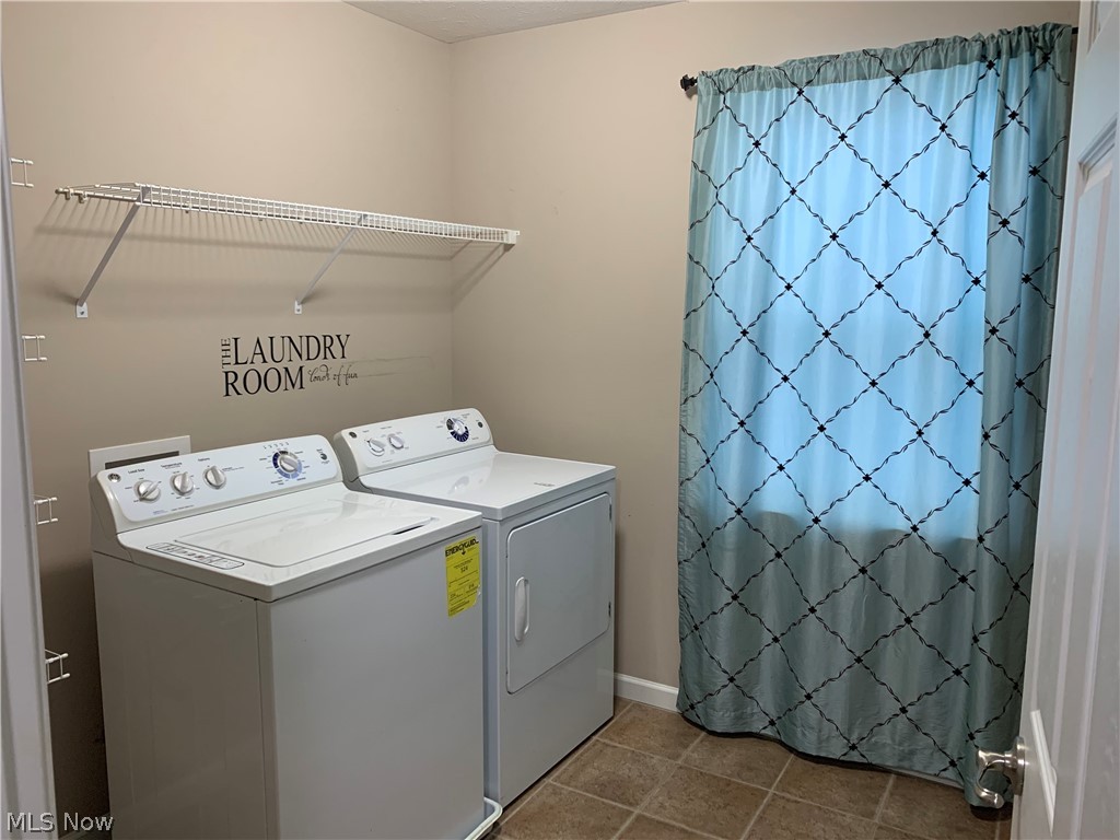 Hidden Lakes PUD Ph 01 - Residential Lease