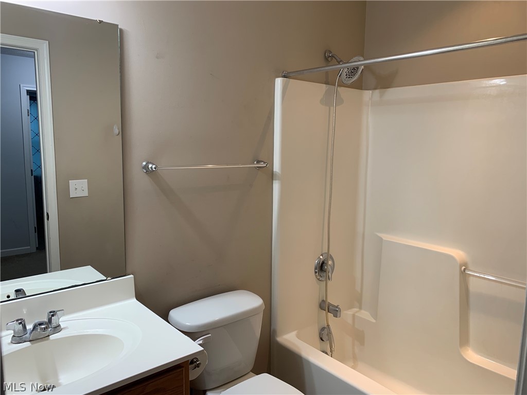 Hidden Lakes PUD Ph 01 - Residential Lease