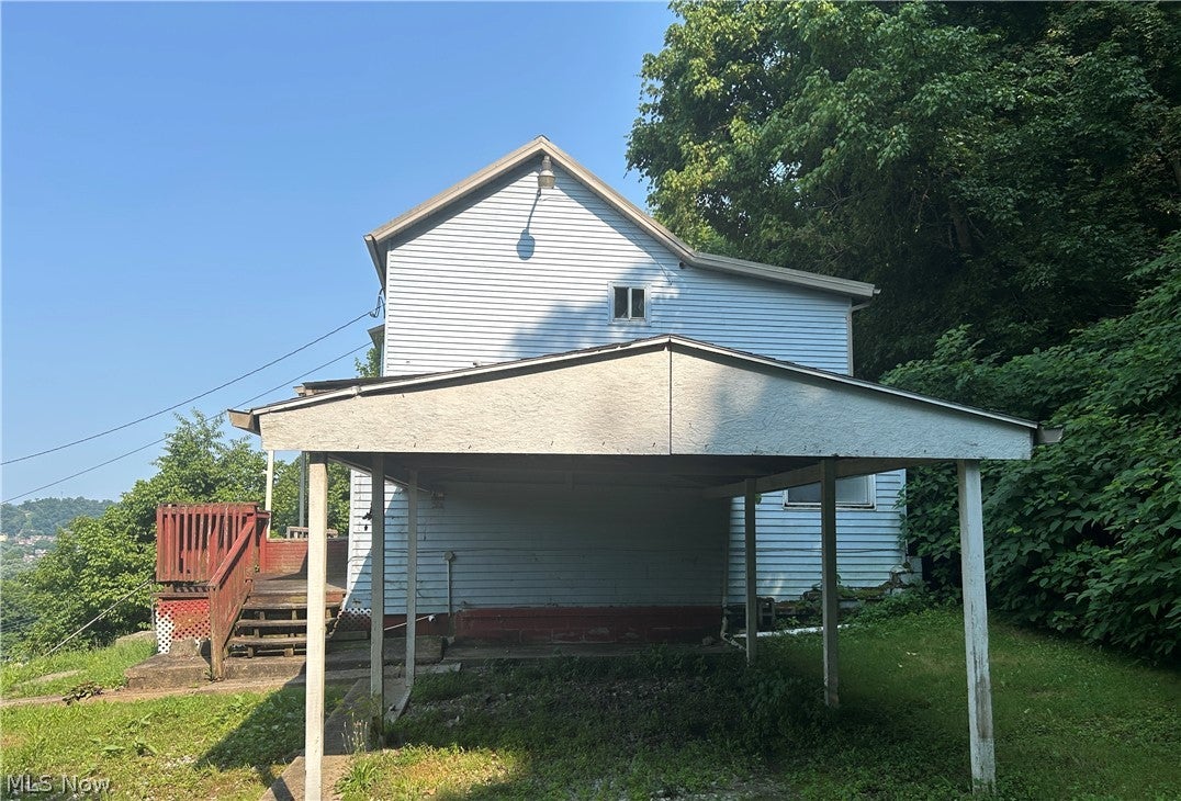 609 Whitely Street