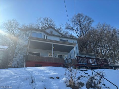 Homes For Sale - 609 Whitely Street<br/> Bridgeport, OH 43912