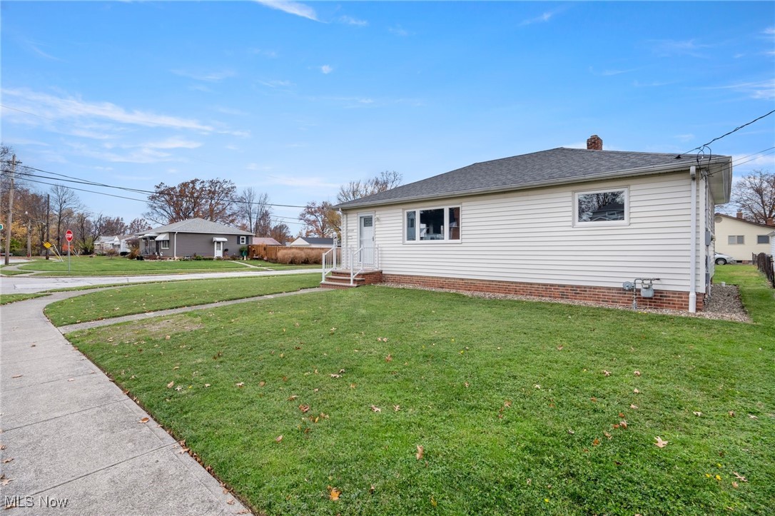 30305 Powell Road, Willowick, Ohio image 30