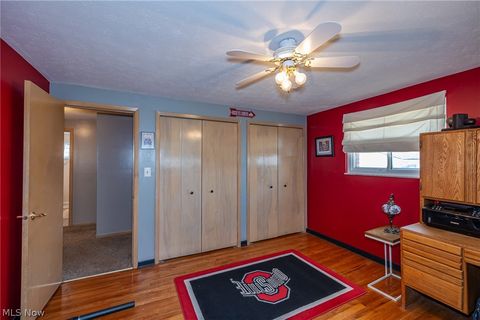 Tiny photo for 423 E Decker Drive, Seven Hills, OH 44131 (MLS # 5189218)