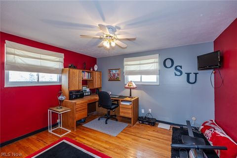 Tiny photo for 423 E Decker Drive, Seven Hills, OH 44131 (MLS # 5189218)