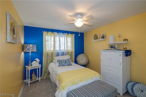 Tiny photo for 423 E Decker Drive, Seven Hills, OH 44131 (MLS # 5189218)