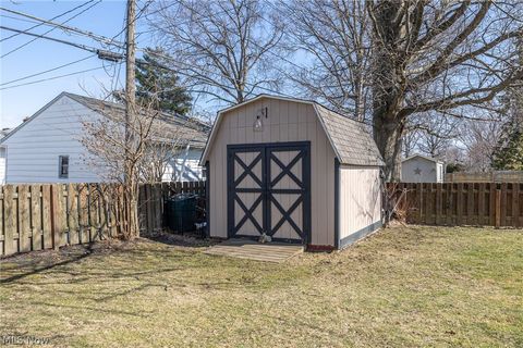 Tiny photo for 423 E Decker Drive, Seven Hills, OH 44131 (MLS # 5189218)