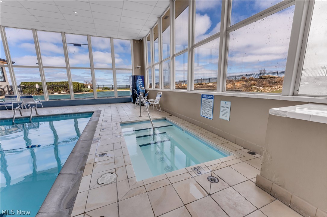 Carlyle Condo - Residential