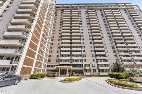 12900 Lake Avenue 320 Lakewood OH 44107