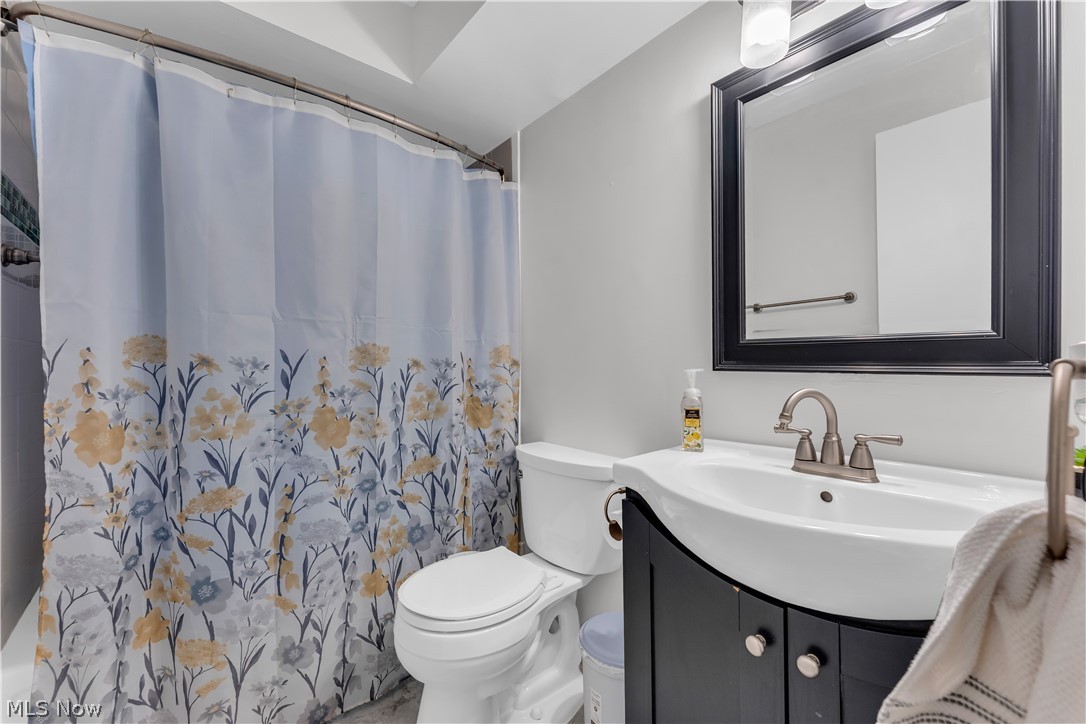 Carlyle Condo - Residential