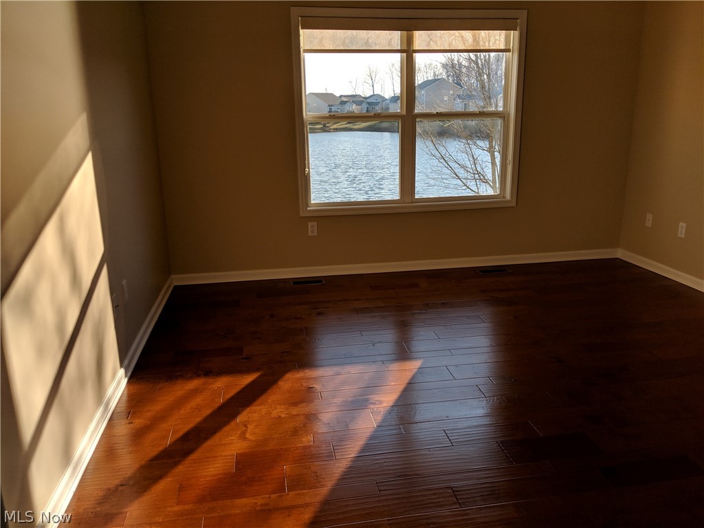 Lakes/Franklin Mills - Residential