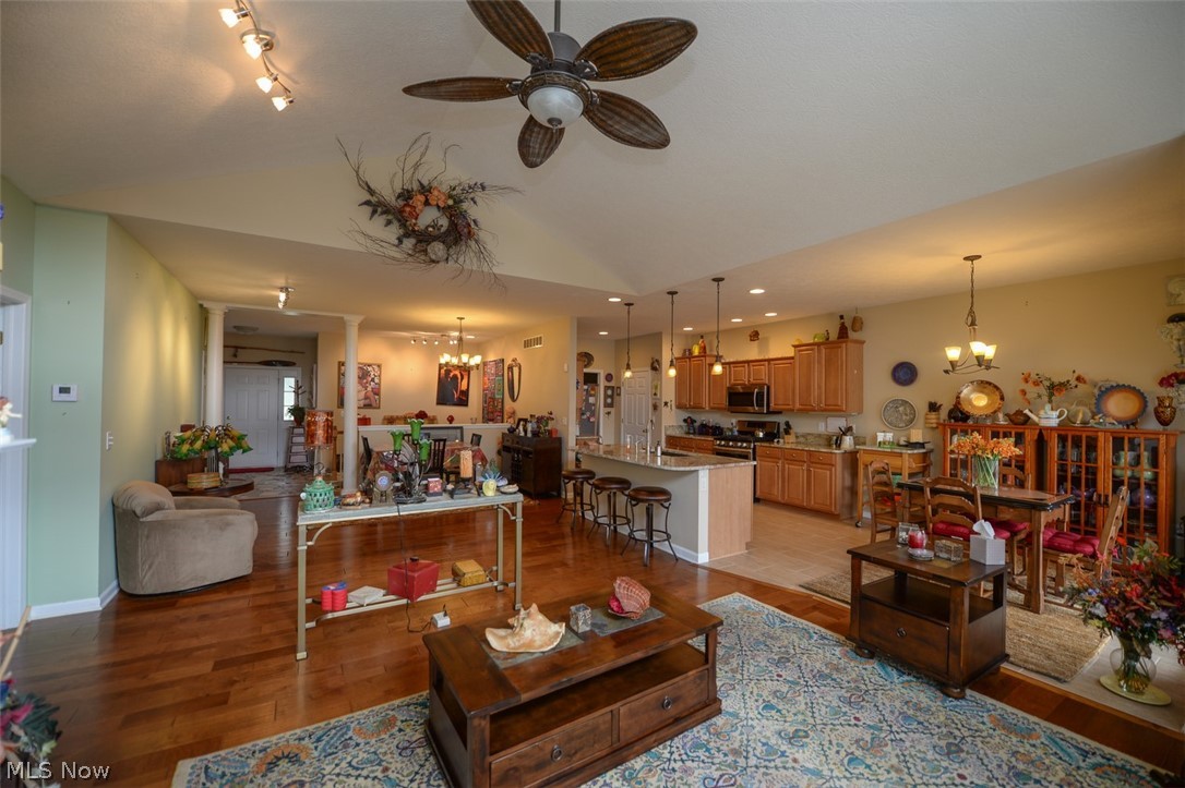 Lakes/Franklin Mills - Residential