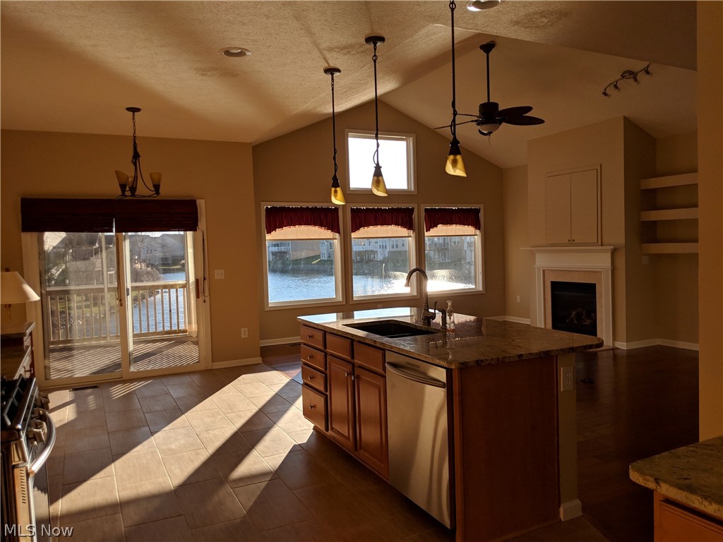 Lakes/Franklin Mills - Residential