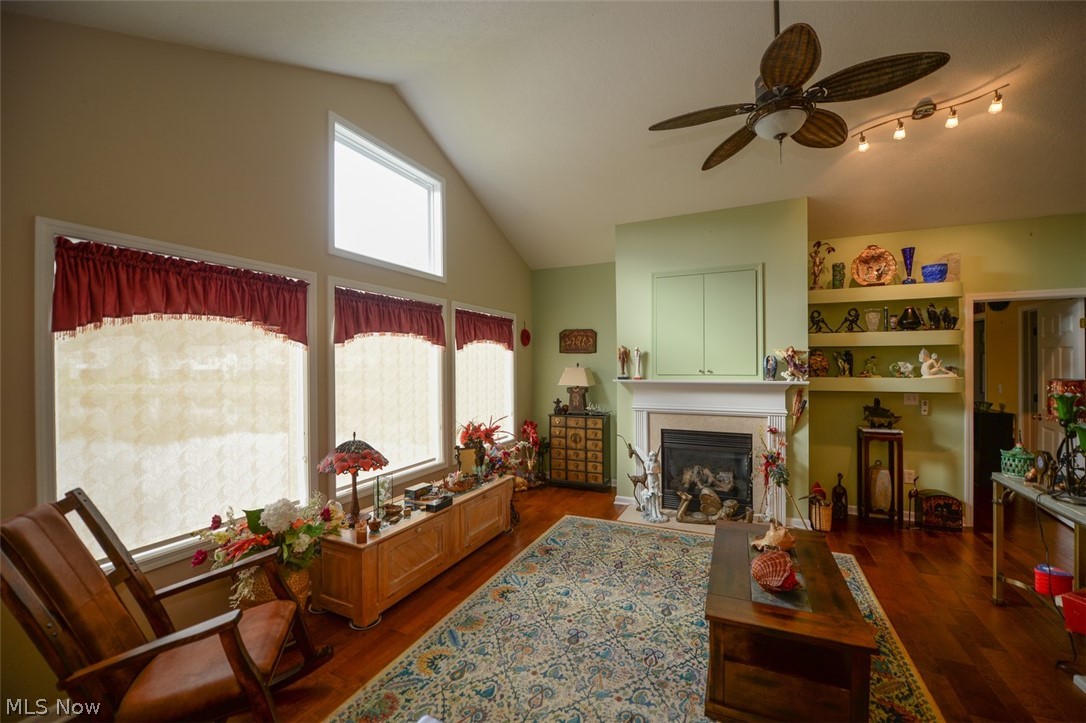 Lakes/Franklin Mills - Residential