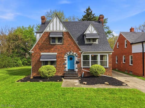 Homes For Sale - 3871 Mayfield Road<br/> Cleveland Heights, OH 44121