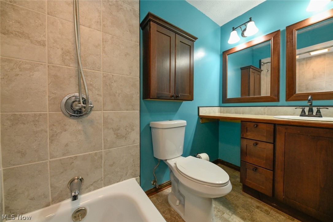 Back View Estate #2 - Residential