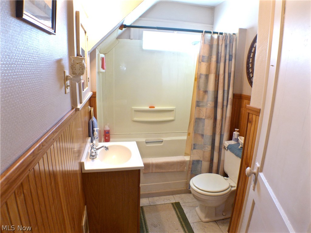 Youngstown Avenue - Residential