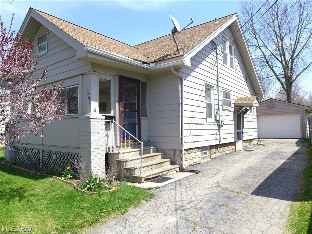 Youngstown Avenue - Residential