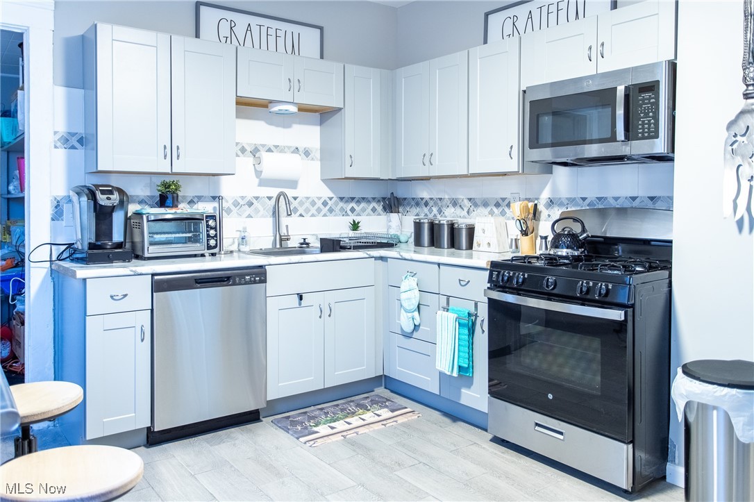 Ford & Holdens - Residential Lease