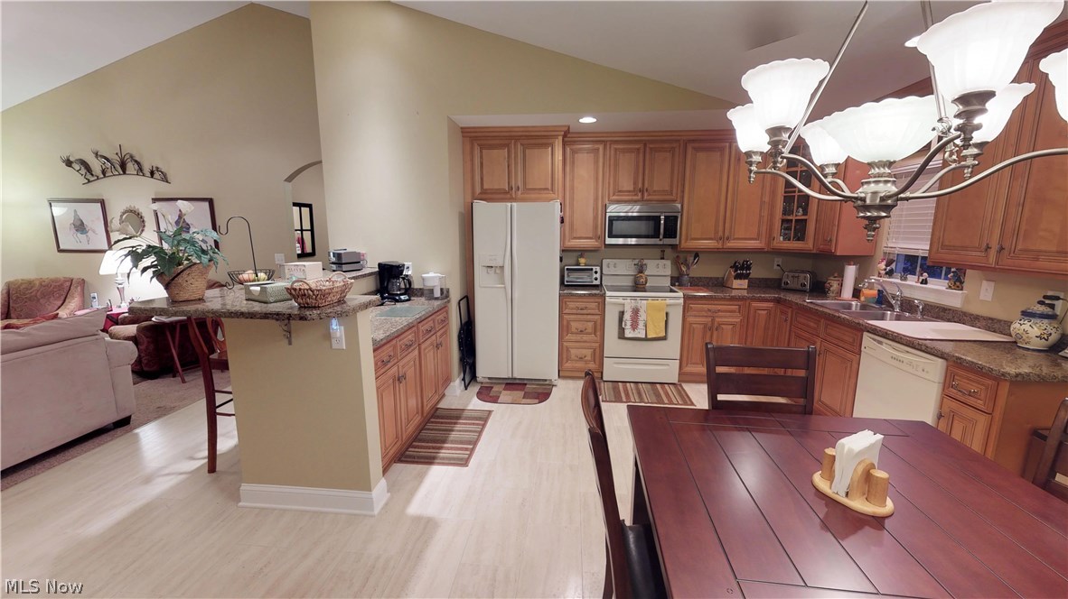 Nora Glen Condo - Residential