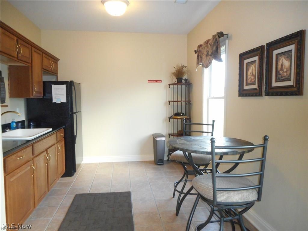 Nora Glen Condo - Residential