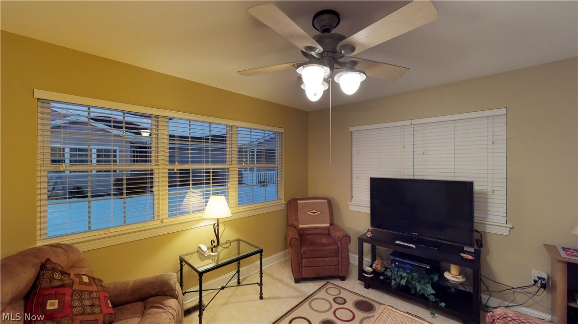 Nora Glen Condo - Residential