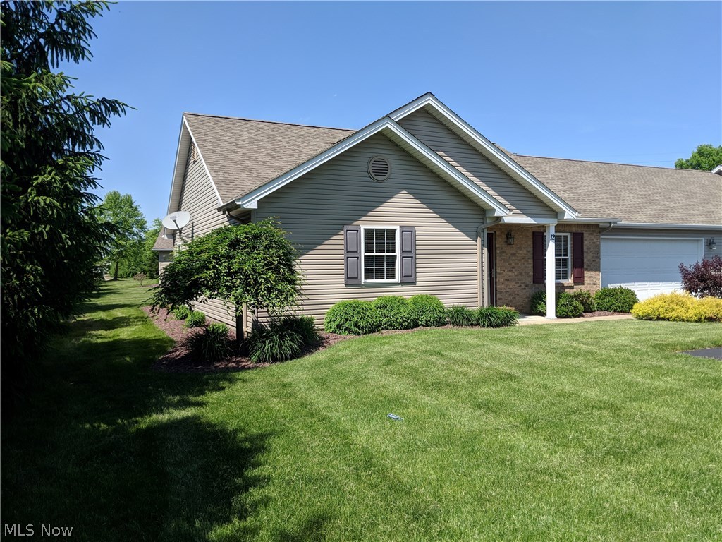 Nora Glen Condo - Residential