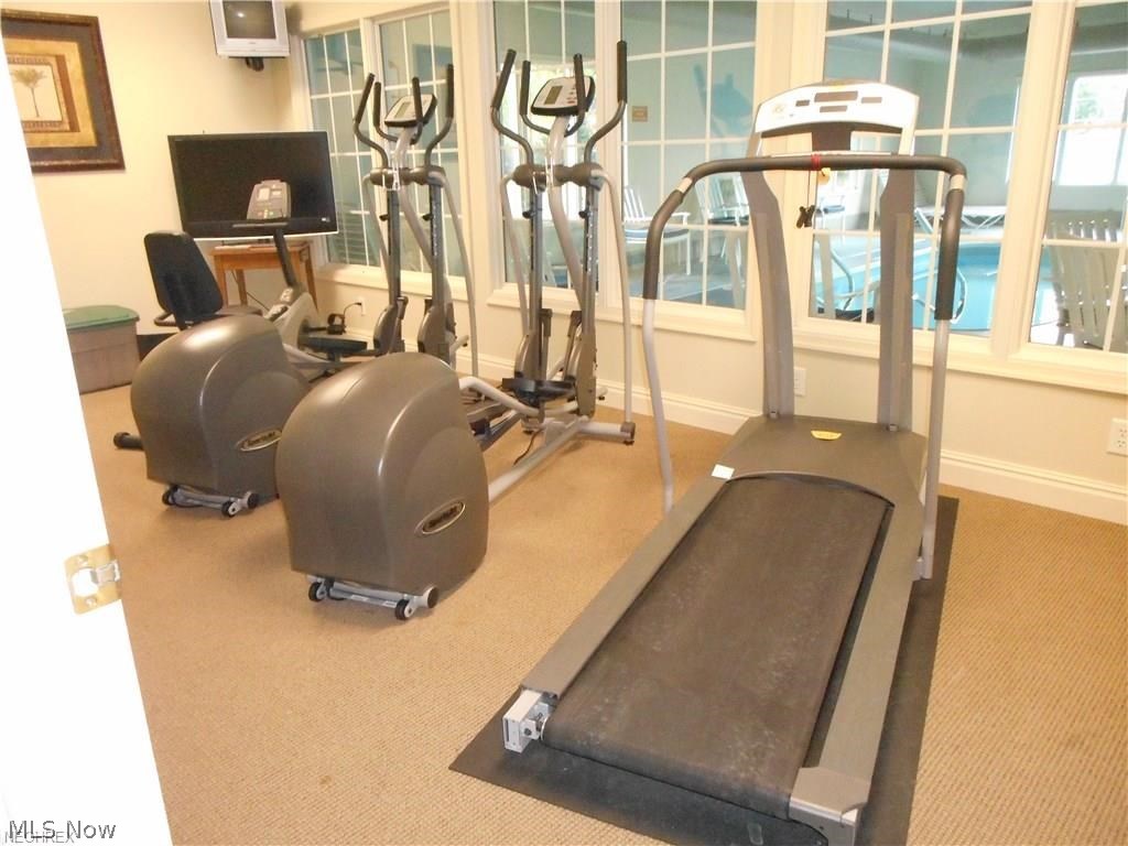 Nora Glen Condo - Residential