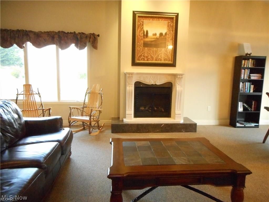 Nora Glen Condo - Residential