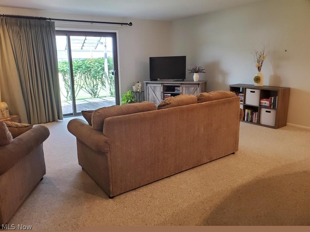 Pinewood Court Condos - Residential