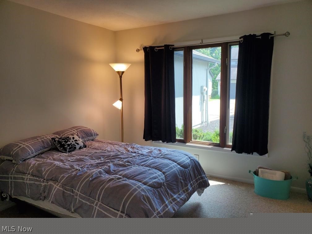 Pinewood Court Condos - Residential