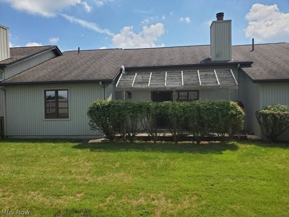 Pinewood Court Condos - Residential