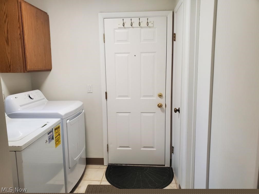 Pinewood Court Condos - Residential