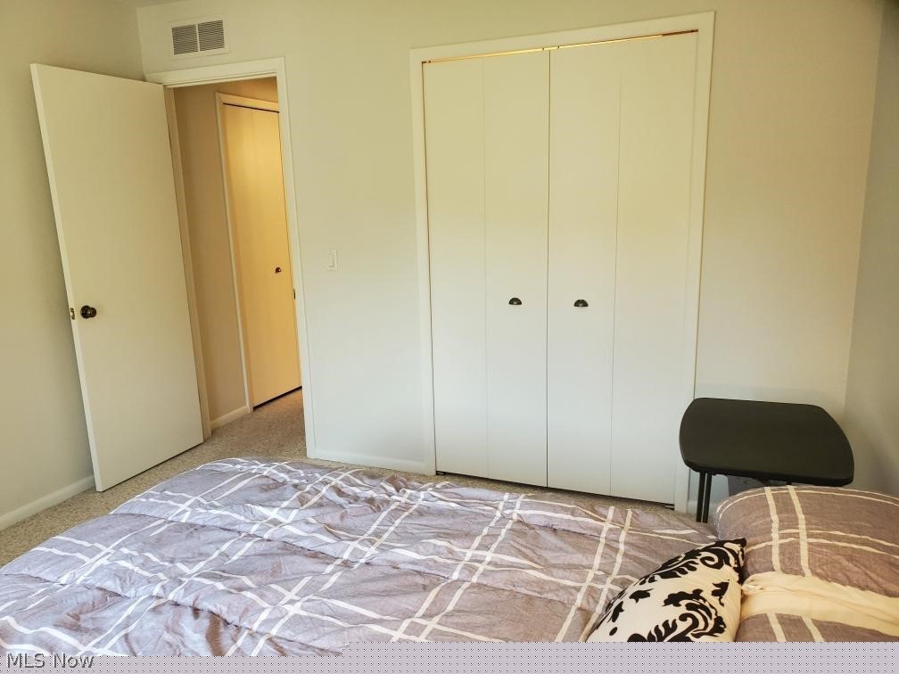 Pinewood Court Condos - Residential