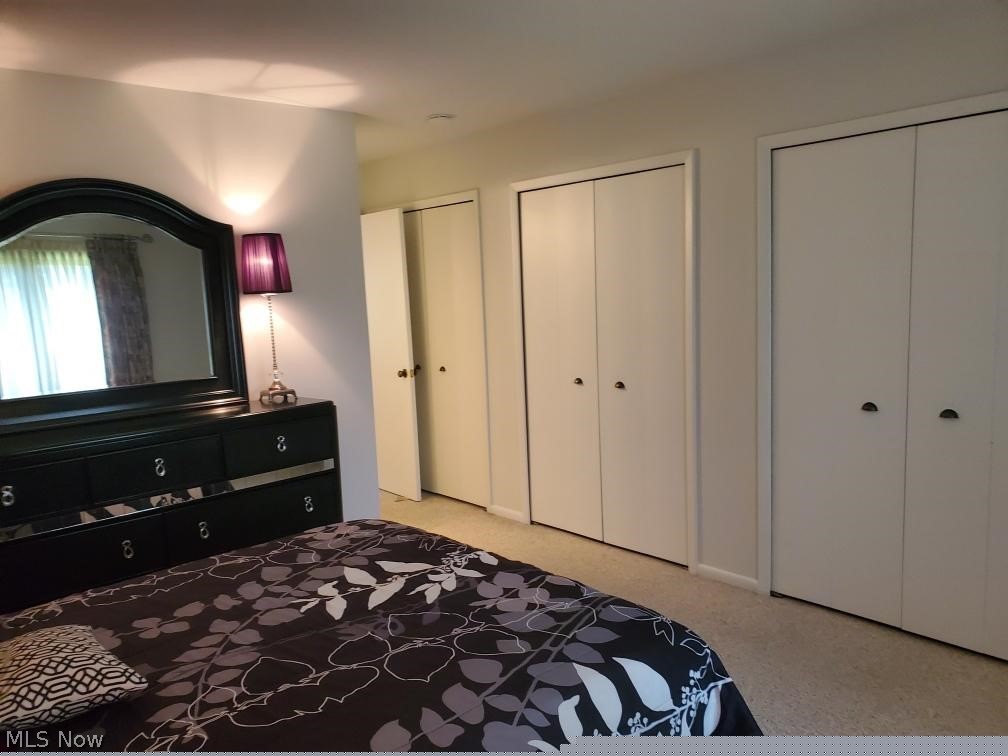 Pinewood Court Condos - Residential