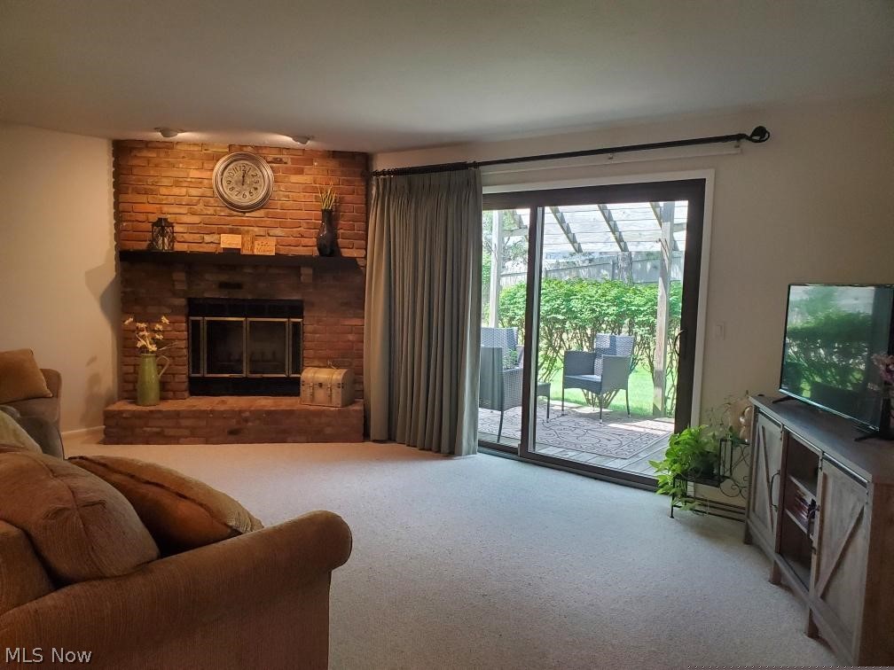 Pinewood Court Condos - Residential