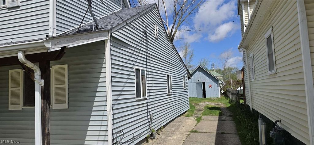 Photo of 13304 Wilton Avenue, Cleveland, OH 44135 (MLS # 5203513)