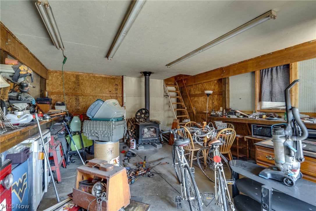 Barberton Homestead - Residential