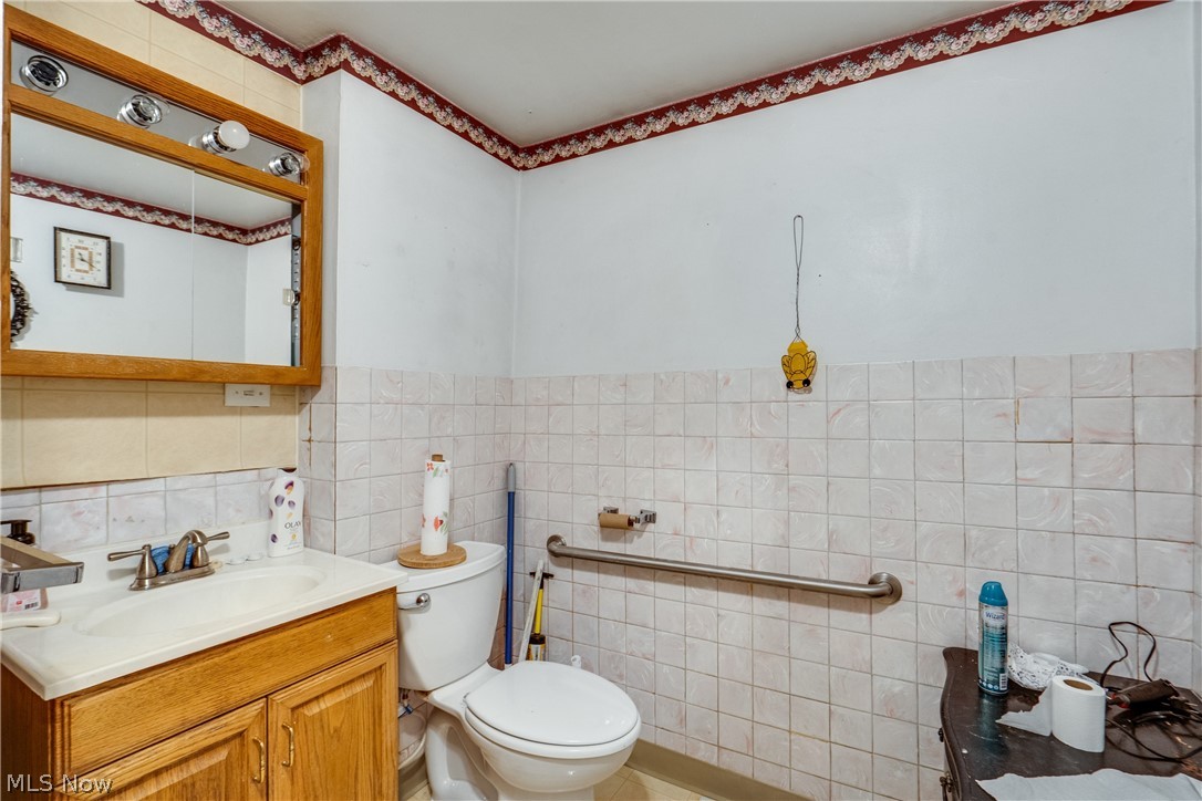 Barberton Homestead - Residential