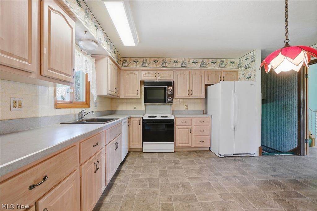 Photo of 26670 FAIRFAX Lane, North Olmsted, OH 44070 (MLS # 5202502)