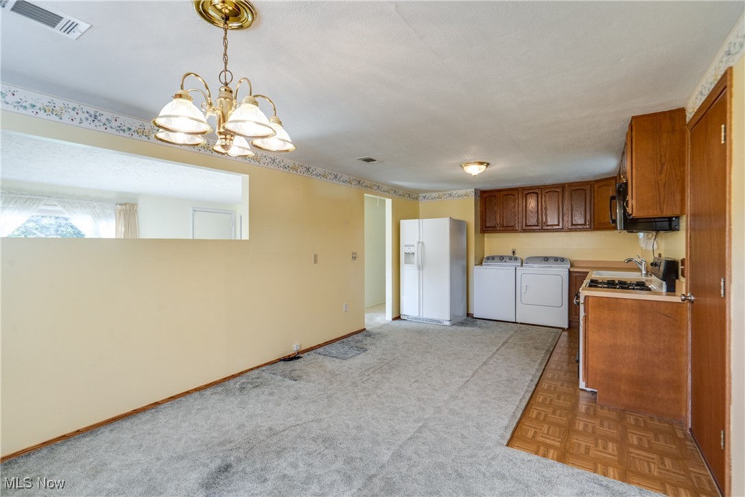 Briar Root Manor - Residential