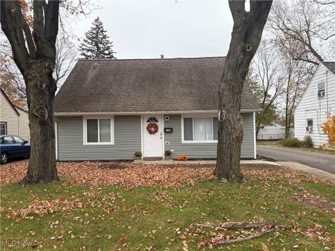 Photo for 155 N Beverly Avenue