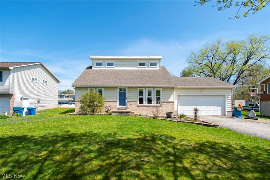 This is a must see in Weathersfield school district! This 4 bedroom 2 full bath house is ready for its next owners. It offers a spacious kitchen coming with all appliances and large living room with 2 bedrooms on the main floor with 2 additional bedrooms upstairs. Enjoy those warm summer days on the large deck out back with an above ground swimming pool. Call today for your private showing!