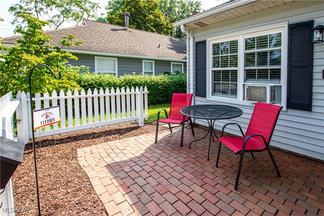 Kew Gardens 03 - Residential