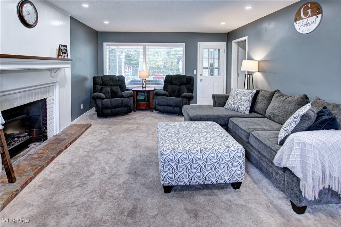 Kew Gardens 03 - Residential