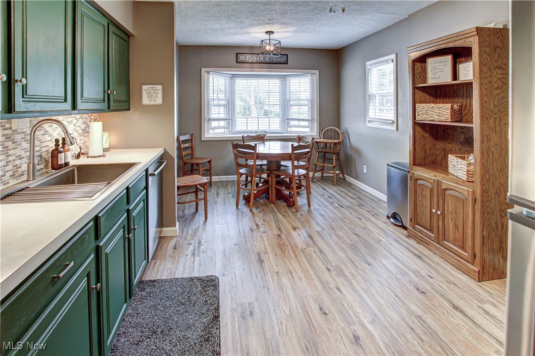 Kew Gardens 03 - Residential