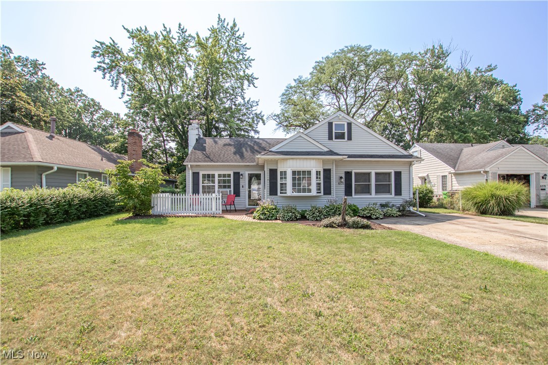 Kew Gardens 03 - Residential